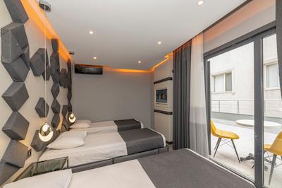 وایت پالاس هتل