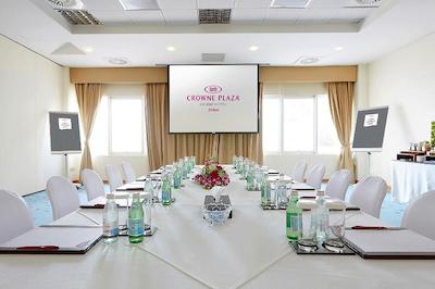 ملینیوم پلازا داون تاون