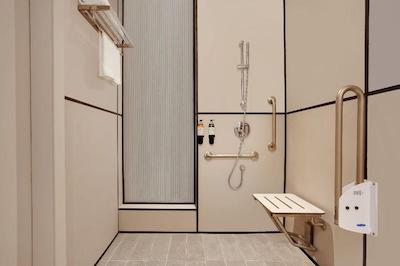 لمون تری هتل ال ال سی