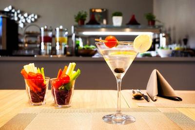 لمون تری هتل ال ال سی