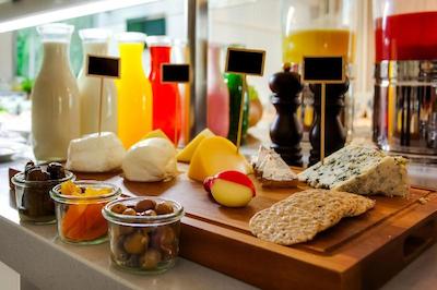 لمون تری هتل ال ال سی