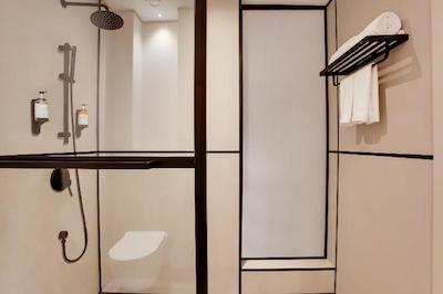 لمون تری هتل ال ال سی