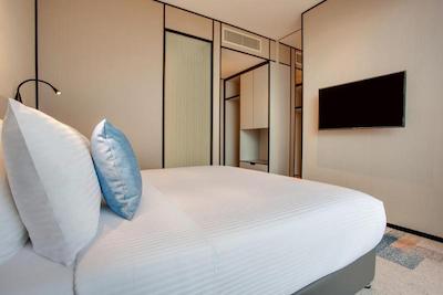 لمون تری هتل ال ال سی