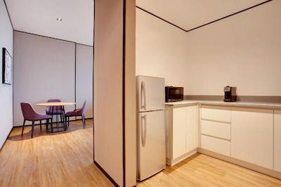 لمون تری هتل ال ال سی