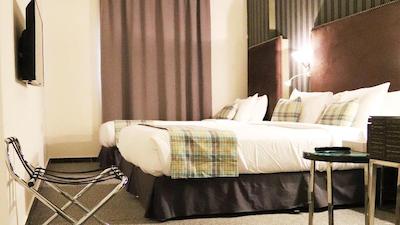 بوراک هتل بای جم استونز