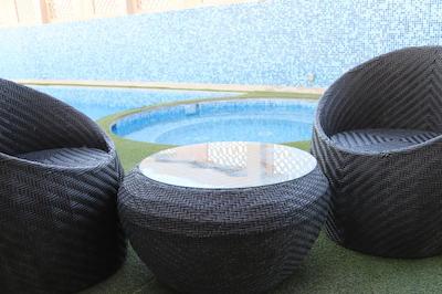 بوراک هتل بای جم استونز