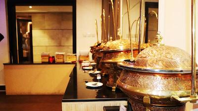 بوراک هتل بای جم استونز