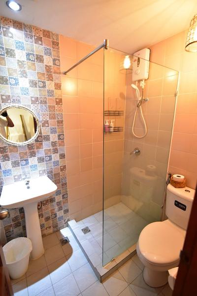 نگو هوم انشنت هتل