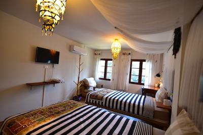 نگو هوم انشنت هتل