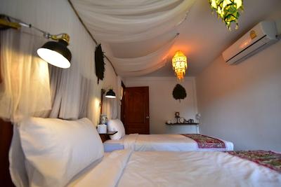 نگو هوم انشنت هتل