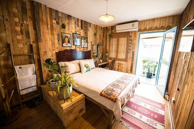 نگو هوم انشنت هتل