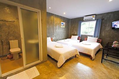 ای تی اسمایل هاوس