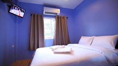 ای تی اسمایل هاوس