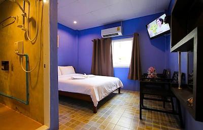 ای تی اسمایل هاوس