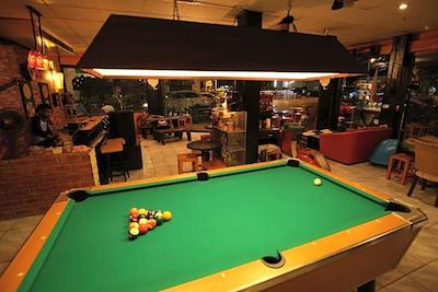 ای تی اسمایل هاوس