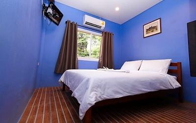 ای تی اسمایل هاوس