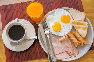 ای تی اسمایل هاوس