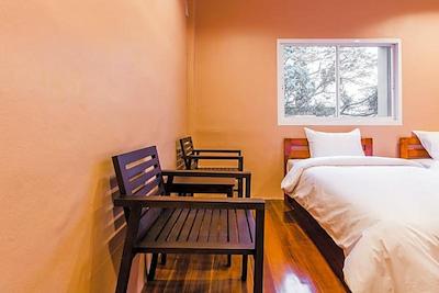 ای تی اسمایل هاوس