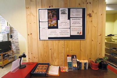 ای تی اسمایل هاوس