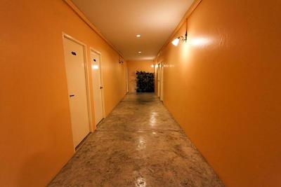 ای تی اسمایل هاوس