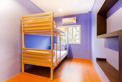 ای تی اسمایل هاوس