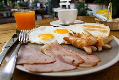 ای تی اسمایل هاوس