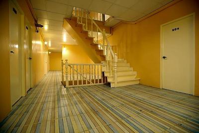 ای تی اسمایل هاوس