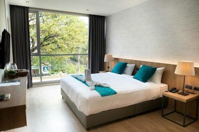 بی استی هاستل