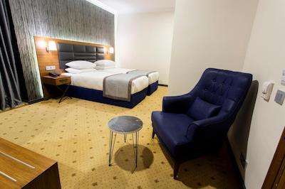 د بوستانچی هتل