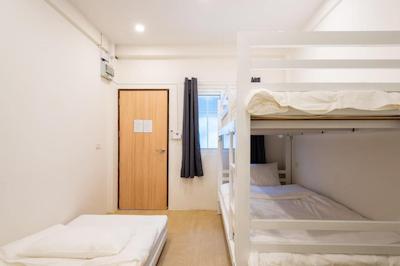 مورن اینگ هاستل