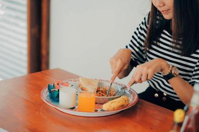 مورن اینگ هاستل