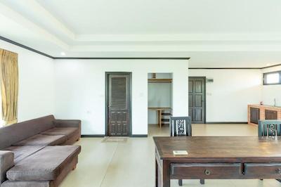 پرایم رز پلیس