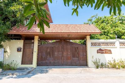 پرایم رز پلیس