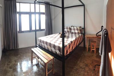 42 گست هاورس