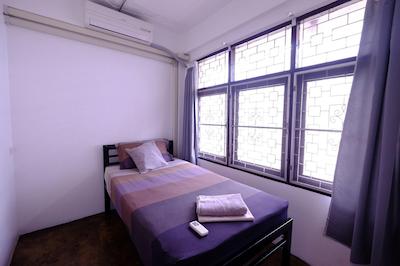 42 گست هاورس