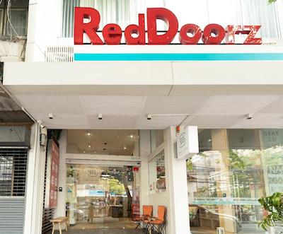 سیمپلی اسلیپ هاستل