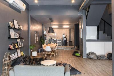 د ککون هاستل