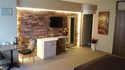 لیزیا بوتیک هتل