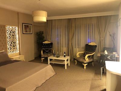 لیزیا بوتیک هتل