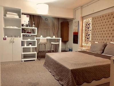 لیزیا بوتیک هتل