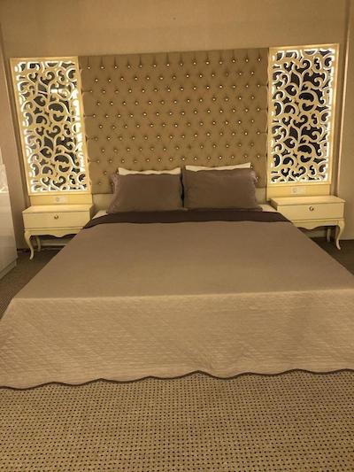 لیزیا بوتیک هتل