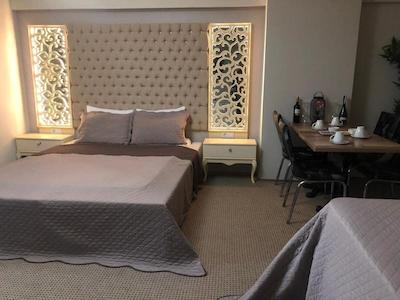 لیزیا بوتیک هتل