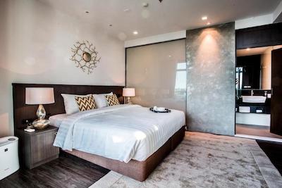 سیویک هوریزنتال هتل