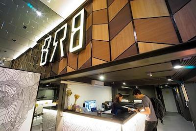 بی آر بی هاستل بانکوک سیلوم