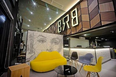 بی آر بی هاستل بانکوک سیلوم