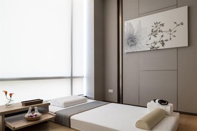 کارلتون هتل بانکوک سوکهمویت