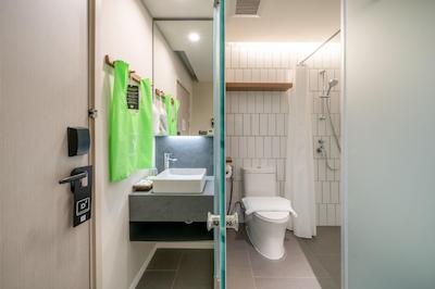 تریپل وای هتل