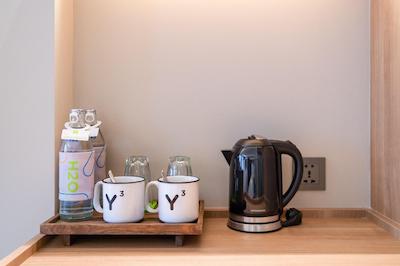 تریپل وای هتل