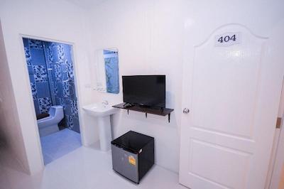 یو نید گست هاوس