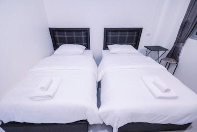 یو نید گست هاوس